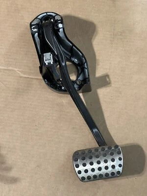 Conjunto de pedal de freno clase C OEM 2008-2014 Mercedes Benz W204 C300 C350 Foto 1 de 4