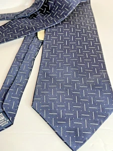 LORD & TAYLOR ~Navy Blue W/Retro Design Bars And Dots Men's Tie 100% SILK - Picture 1 of 6