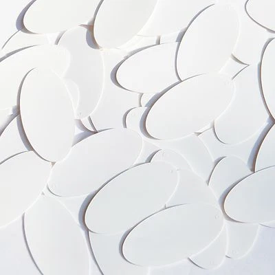 Lentejuelas Ovaladas 1.5" Blanco Mate Seda Escarcha Lentejuelas Alta Costura Foto 1 de 2