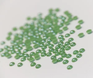 Hotfix Ceramic Stones GRAS GREEN 5mm Stück wählbar Strass Hochzeit Halbperlen - Picture 1 of 18