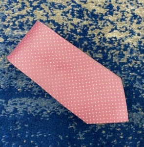 Corbata de seda moderna hecha a mano rosa crema con lunares - Imagen 1 de 5