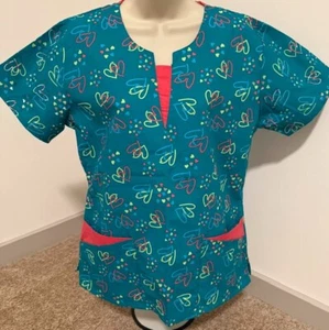 MNJ WOMENS SIZE XSMALL SCRUB TOP YELLOW AND PINK HEARTS NEW WITH TAGS - Picture 1 of 1