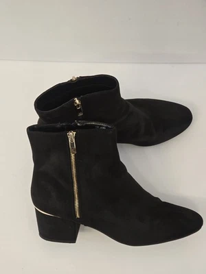 Botines de gamuza con cremallera lateral LIZ Gina para mujer con hebilla sintética talla 11 negros  Foto 1 de 4