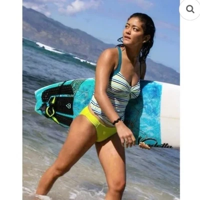 Nuevo con etiquetas Top de natación Title Nine para mujer Pelé Tankini multicolor a rayas con aros talla 38C Foto 1 de 4