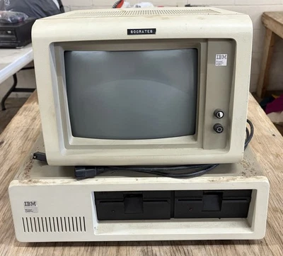Computador e monitor IBM 5150, para peças ou reparos - Imagem 1 de 4