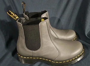 Dr. Martens Women's 2976 Virginia Leather Chelsea Boots Size 9 New No Box - Foto 1 di 7