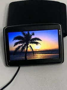 TomTom GO LIVE 1535 Car GPS 5" LCD USA LIFETIME MAPS +HD TRAFFIC (#4ER50) - Picture 1 of 10