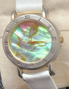Reloj Becora Mujer Tono Dorado Turquesa Mosaico Banda Cuero Blanco. Batería nueva - Imagen 1 de 6