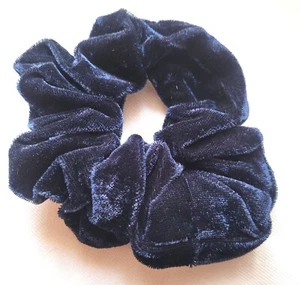 NEW Navy blue velvet fabric scrunchie hair bobbles fashion women children - Picture 1 of 1
