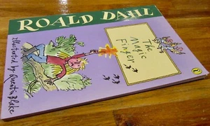 The MAGIC FiNgEr ~ Roald Dahl. with QUENTIN BLAKE UNread HiLaRIoUS! sc in MELB - Picture 1 of 12