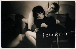 VIOLENT FEMALE CUDDLING / FRAUEN SPIELEREIEN * Vintage 50s Erotic Photo PC 2 - Bild 1 von 2
