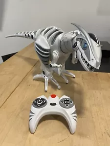 WOW WEE Roboraptor Remote Control Dinosaur 32" - Picture 1 of 18