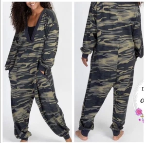 NATURAL LIFE Camo Print One Piece Long Sleeve Oversized Loungewear Jumpsuit Sz S - Picture 1 of 11