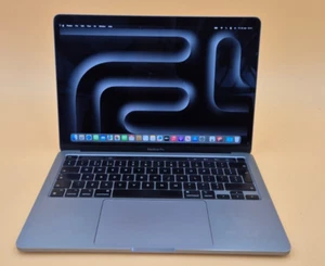 2022 Apple MacBook Pro 13,3" A2338 M2 8GB 256GB SSD space grey sequoia bardzo dobry - Zdjęcie 1 z 14