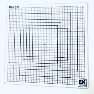 EK Success Glas Schneidematte 13" x13" Gummifüße Nähen Basteln und Sammelalbum - Bild 1 von 5