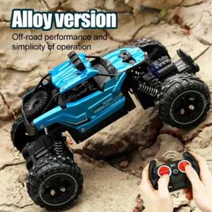 Alloy Remote Control Truck 2.4G 1:16 Scale - Photo 1/14