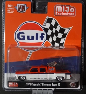 M2 MACHINES - ORANGE - 1973 CHEVY CHEYENNE SUPER 30 DUALLY GULF - MIJO USA EXCL - Picture 1 of 2