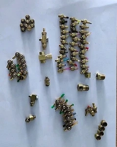 60 EACH CLIPPARD MISC FITTING LOT, STRAIGHT, 90 DEG, TEE & MORE, USED. - Picture 1 of 8