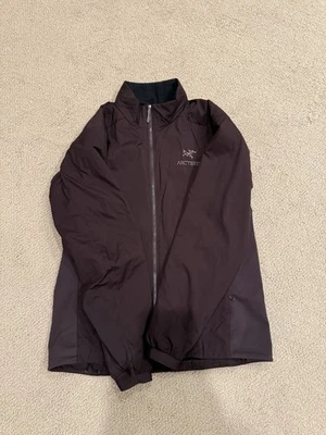 Arc'teryx Atom LT Wine Red Men’s Medium Full Zip Lightweight Jacket - Image 1 of 4