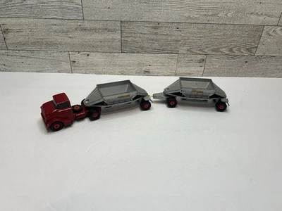 Vintage Matchbox Red / Gray  ‘1960’s  Fruehauf Hopper/ King Size • By Lesney • M - Image 1 of 4