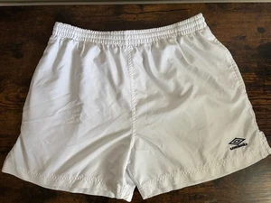 "Pantalones cortos Umbro blancos vintage para hombre grandes de nailon con cordón de 4"" entrepierna fútbol" - Imagen 1 de 8