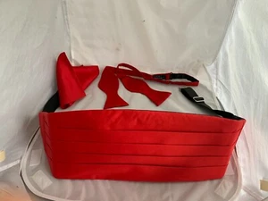 Mens 5 Pleats RED Cummerbund 6" Wide-Upto 54" Waist+Self-tie Bow tie & Hanky Set - Picture 1 of 15