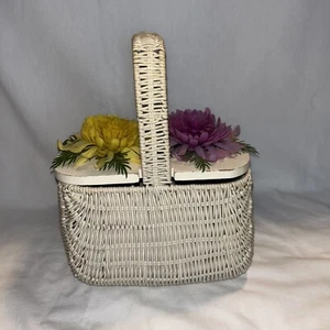 Borsa vintage Simon stile vimini rivestita in plastica bianca con fiori viola e gialli - Foto 1 di 16