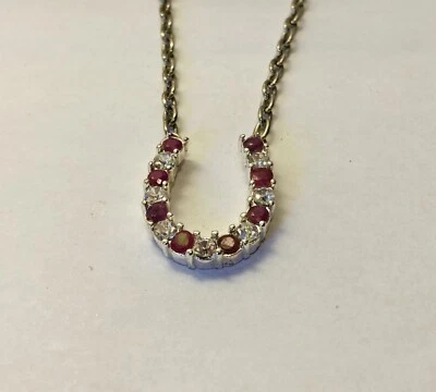 Collar de cristal y rubí genuino zapato caballo de la suerte tono plata Foto 1 de 4