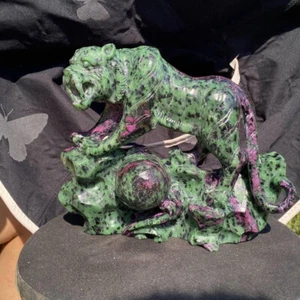 3.476LB Natural Zoisite Carved Tiger Reiki Crystal Skull Decor Holiday Gift - Imagen 1 de 12