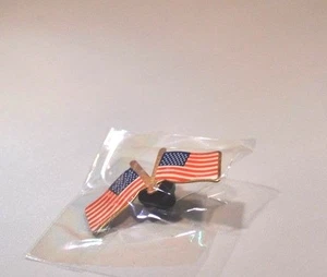 USA METAL 1.5" DOUBLE AMERICAN FLAG RED WHITE & BLUE LAPEL PINS SET OF 6 - Bild 1 von 3