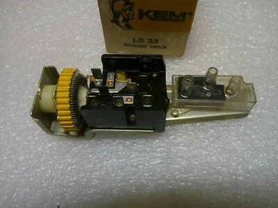 Interruptor de faros nuevo Kem #LS33 Fairlane 1970 Ford 1968-1976 Merc 1969-1976 Foto 1 de 4