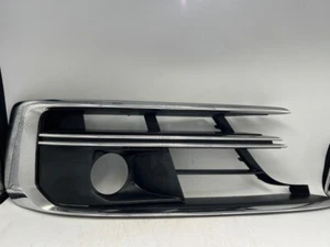 2018 AUDI A8 GENUINE DRIVERS FRONT FOG GRILLE (RIGHT FRONT) 4N0 807 680 B - Picture 1 of 13
