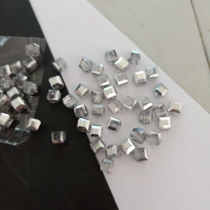 95pcs 6mm 1/2 Silver AB Metallic Square Glass Beads AUS Free Postage - Picture 1 of 3