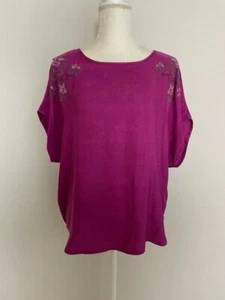 Express Damen Bluse Größe M Magenta Rosa U-Boot Ausschnitt Perlen Kurz Dolmanärmel - Bild 1 von 10