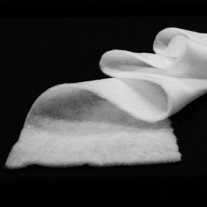 AKTIVSTOFFE Watte/Volumenvlies - 120gr, 210 cm Überbreite - Öko-Tex® Standard 100 - per lfm