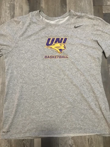 University of Northern Iowa UNI Panthers Basketball Nike Dri-Fit XL T-Shirt Cover