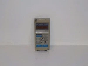 CLAVIER OPÉRATEUR NUMÉRIQUE D'OCCASION YASKAWA JVOP-100 JVOP100 - Photo 1/4