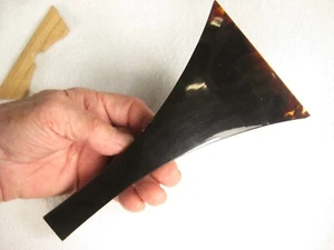 JAPANISCHES ANTIKES SHAMISEN PLEKTRUM (BATCHI) MASSIV BEKO MIT ETUI UND HOLZBEZUG - Bild 1 von 24
