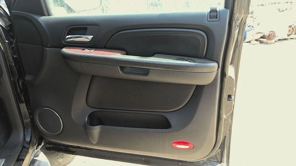 07 CADILLAC ESCALADE Front Door Trim Panel Passengerebony - Imagem 1 de 1