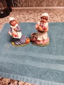 ZWEI K'S COLLECTION DAMENFIGUREN THANKSGIVING ERNTEN GEMÜSE 5" GROSS - Bild 1 von 3