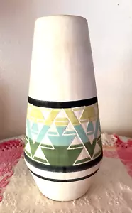 Sioux Pottery Rapid City South Dakota BEAUTIFUL Large Signed Pottery Vase - Picture 1 of 5