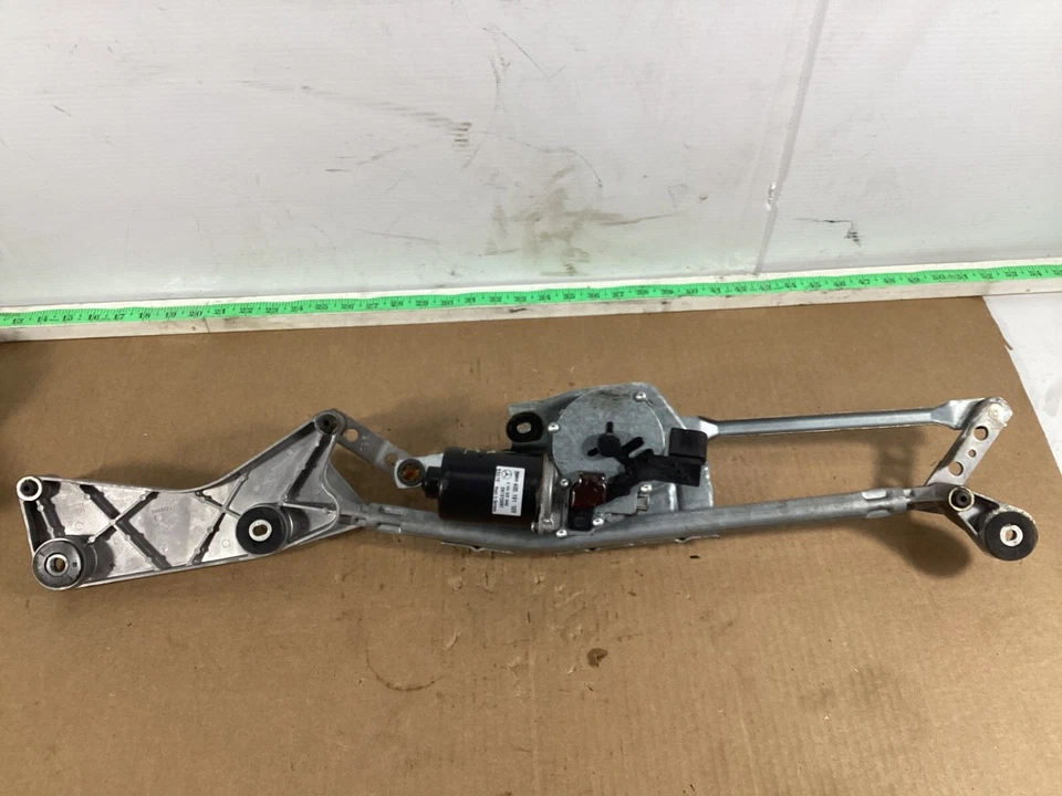 2008-2011 Mercedes-Benz GL450 Front Windshield Wiper Arm Linkage Wiper Motor OEM - Image 1 of 4