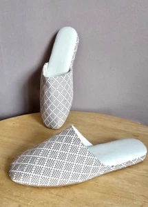 new M&S ladies UK 7 EUR 40.5 Slippers  Marks& Spencer - Picture 1 of 8