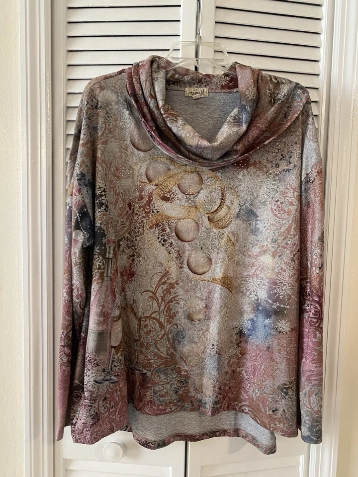 Suéter túnica cuello capucha estampado festivo champán talla XL gris bolsillos One World Foto 1 de 4