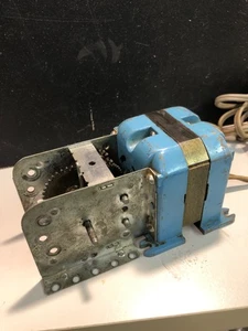 A. C. Gilbert Co. Erector Set A-49 120V Motor Tested & Working SEE VIDEO (358) - Picture 1 of 3