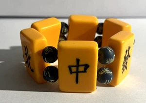 LOTTO 96: UN BEL BRACCIALE MAH JONG CON PERLINE FANTASIA COLORE BUTTERSCOTCH PROFONDO - BELLO - Foto 1 di 5