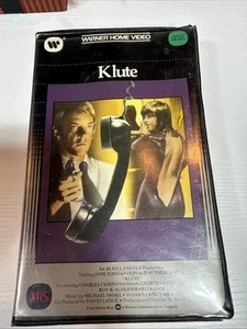 Klute, Jane Fonda, Donald Sutherland, Adult Drama, VHS format Rare Clamshell - Picture 1 of 5