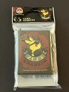 Pokemon 2025 Campeonato Mundial Anaheim Pikachu Rockabilly Deck Mangas 65ct - Imagen 1 de 2