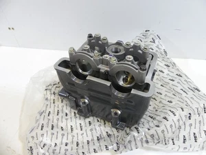 KTM Duke 125 -- Zylinderkopf mit Lagerbrücke M01165 - Bild 1 von 7