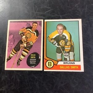 Dallas Smith Boston Bruins 2 Karten Lot 1961 Topps Rookie Card #4 + '74 Topps 146 - Bild 1 von 13